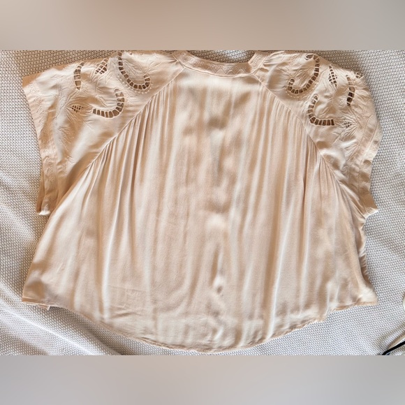 ASTR The Label Embroidered Cream Lace Detail Top Flowy Blouse - Picture 10 of 16